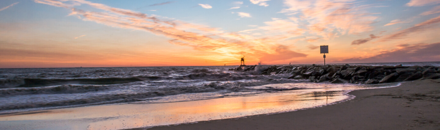 Sunrise at 1st Street Jetty