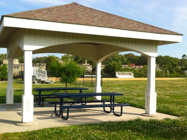 Beach Garden Gallery Mini Shelter